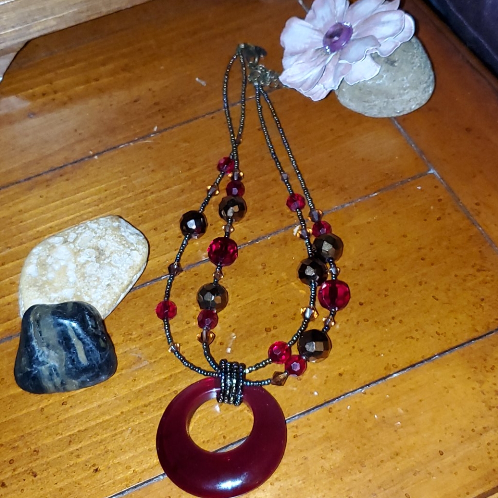 Lia Sophia Necklace 20$